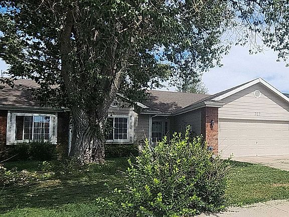 2nd image of 707 Country Acres Dr