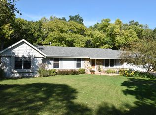 S86W30474 Stonegate Dr, Mukwonago, WI 53149