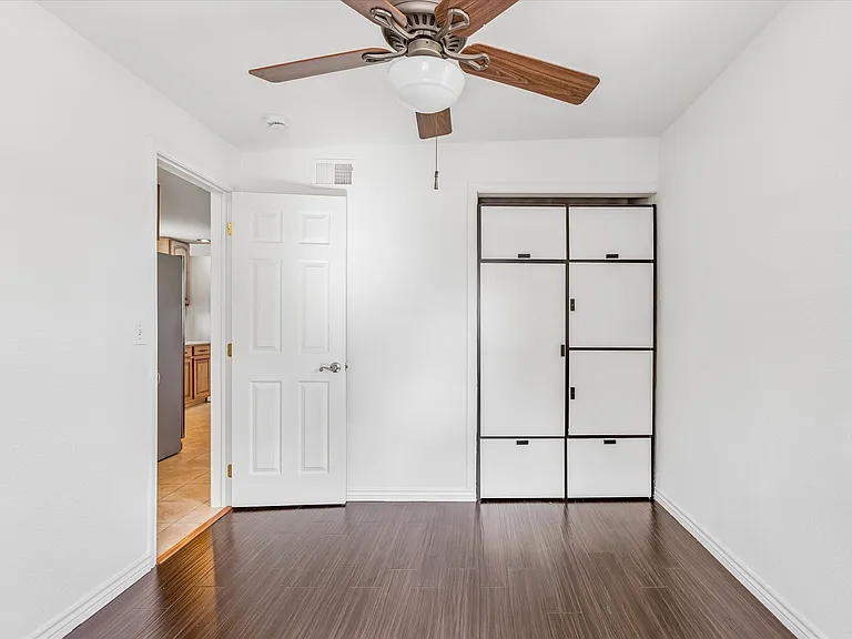 4600 W 10th Ave — Photo 15