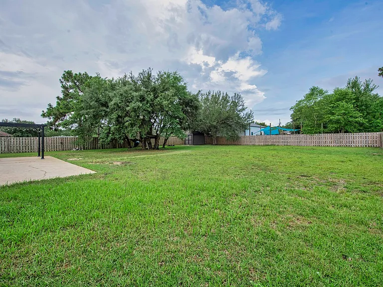 2081 Seagrape Dr — Photo 45