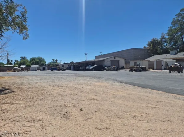 5001 W Gilmore Ave, Las Vegas, NV 89130