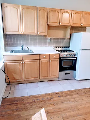 Rented by Oxford Property Group | media 12