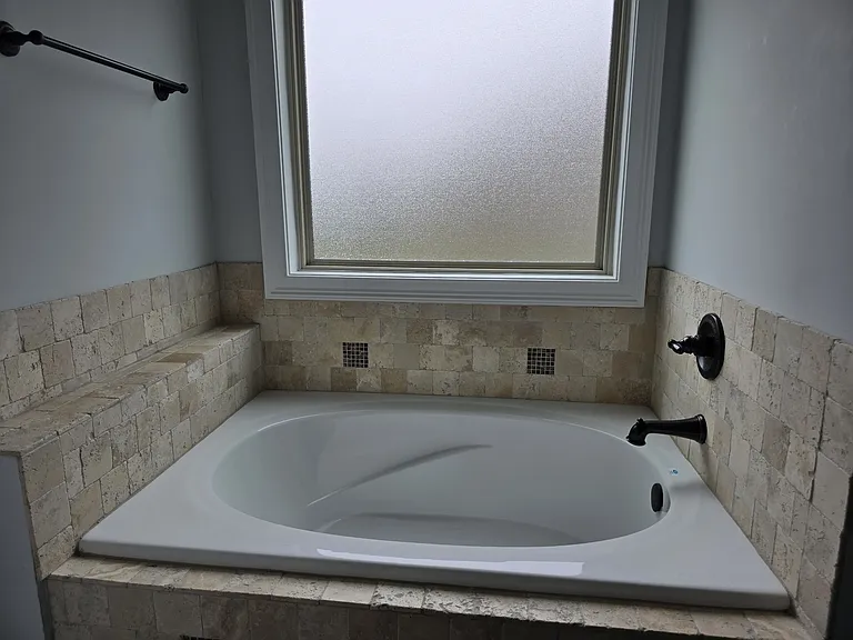 108 Wenlock Cir — Photo 27