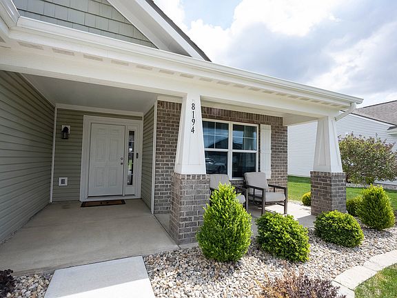 3rd image of 8194 Copperleaf Ln