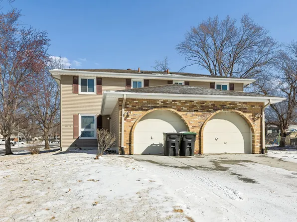 15250 Adams St, Omaha, NE 68137