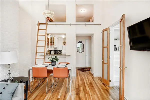 Sold by Bank Neary | media 8