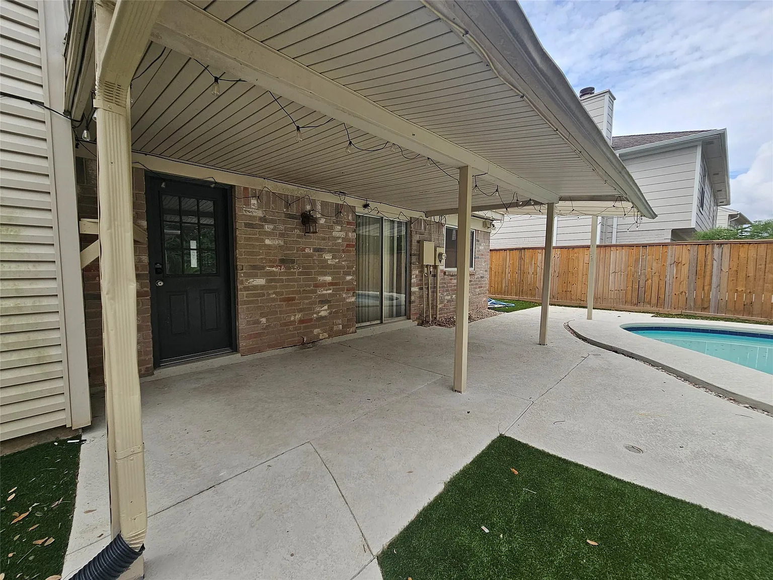 3 bed, 2.5 bath, 2145 sqft, $2,500 — Photo 4