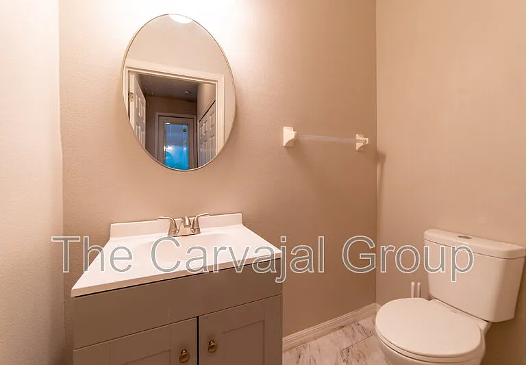 3933 Cleary Way — Photo 6