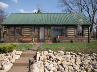 1101 Lake Shore Dr, Rushville, MO 64484