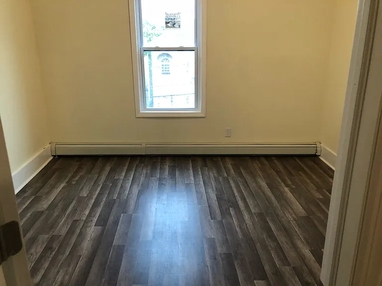 47 N 14th St — Photo 5