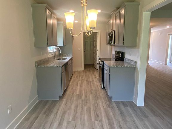 5th image of 2110 Turquoise Ln