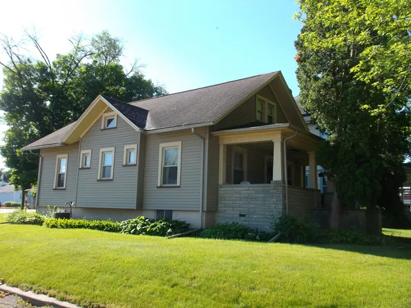 303 S Pleasant St, Princeton, IL 61356