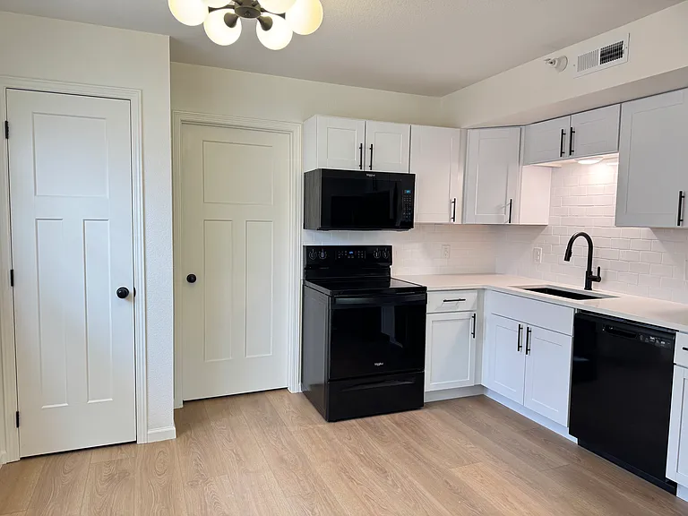 5504 Valley View Dr #6 — Photo 13