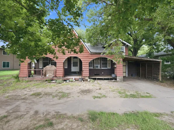 3140 W Maple St, Wichita, KS 67213