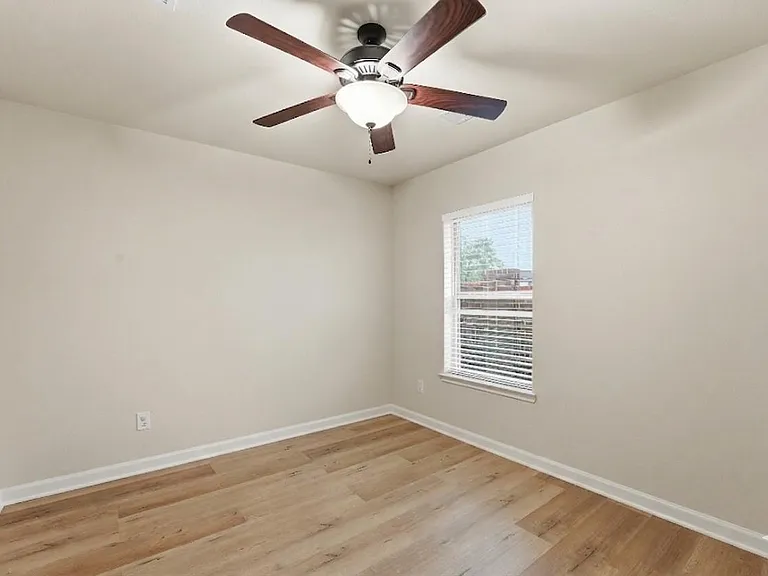 18751 Majestic Vista Ln — Photo 11