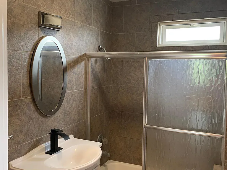 60 E Transit St #3 — Photo 9