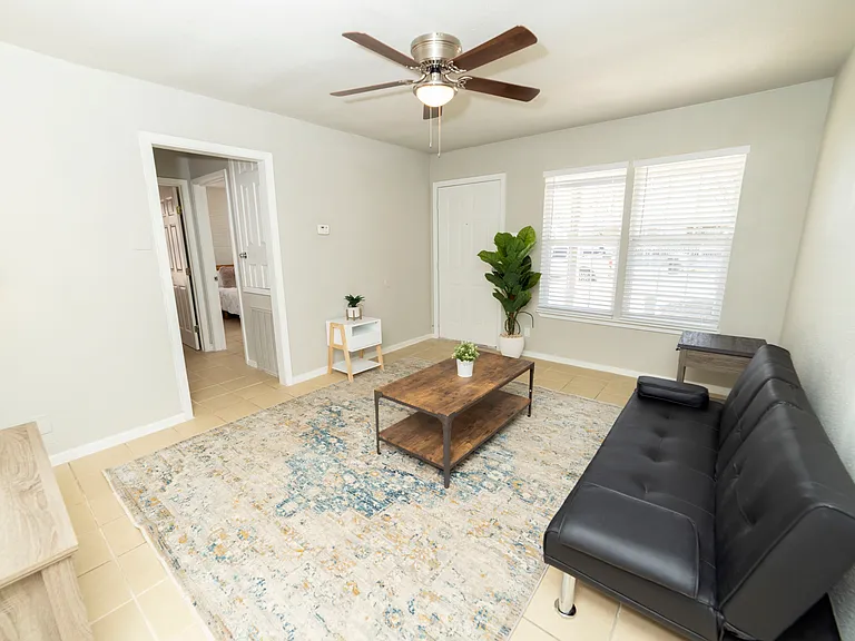 115 Dafoste Ave — Photo 2