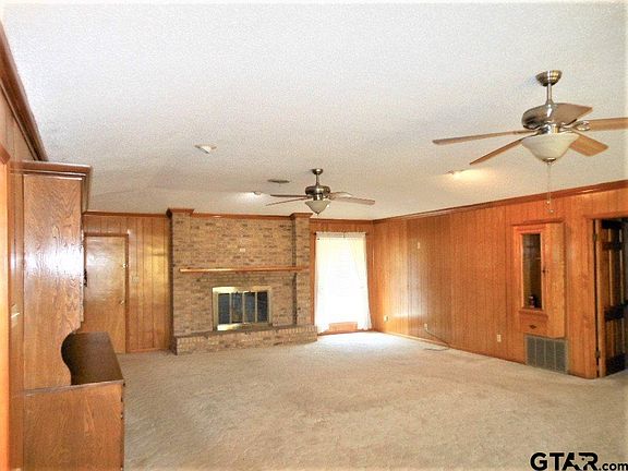 3rd image of 677 County Road 3170 SW