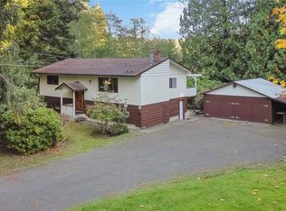 3384 Otter Point Rd, Capital, BC V9Z0J9