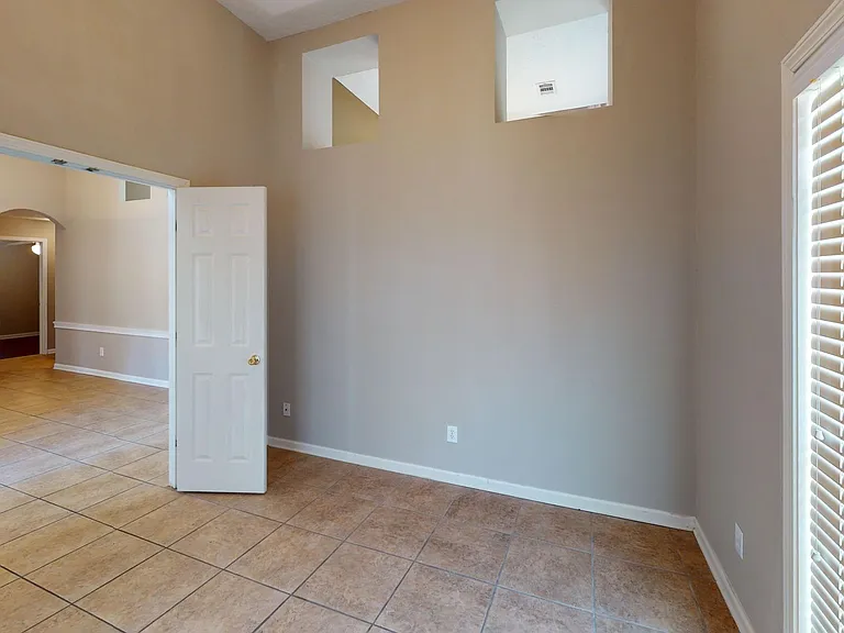 860 Autumn Ridge Rd — Photo 19