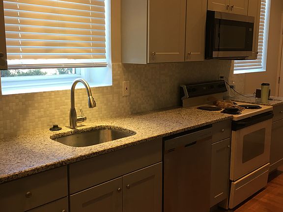 5th image of 631 Garfield Ave Floor 1