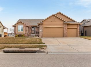 3606 N Ridge Port St, Wichita, KS 67205