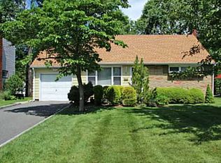 94 Longfellow Dr, Colonia, NJ 07067