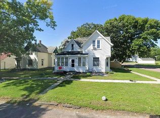 309 N State St, Bricelyn, MN 56014