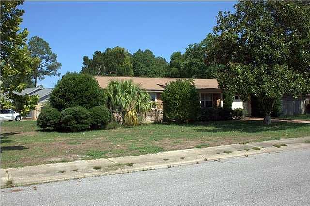 1st image of 724 Carondelay Dr