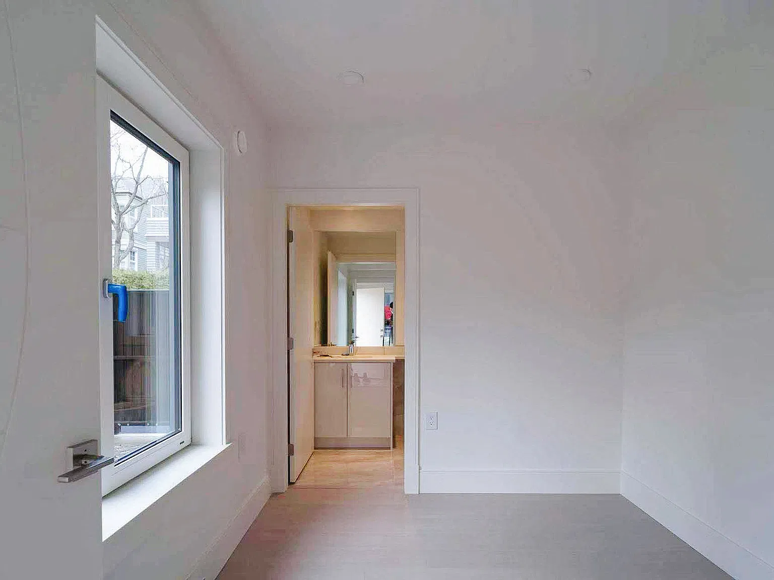 1 bed, $2,200 — Photo 3