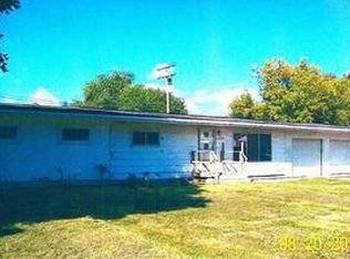 168 Park Dr, Caro, MI 48723