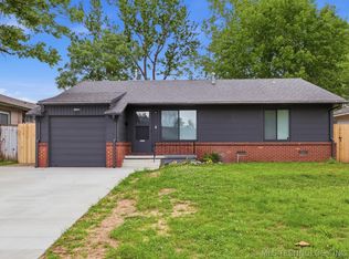 15 E 44th St, Tulsa, OK 74105