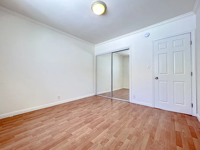 5509 Klump Ave #7 — Photo 13