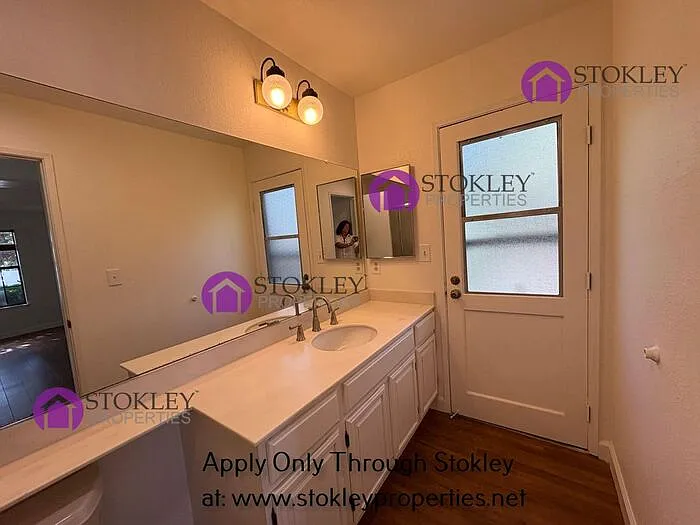 1484 Cortez Ct — Photo 5