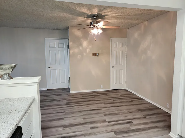 Crown Point — Photo 11
