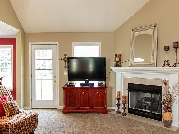 5th image of 144 Sundown Dr