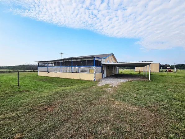 108 Lcr 636, Groesbeck, TX 76642