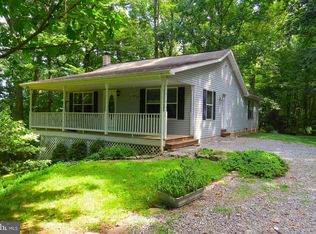 39 Forest Rd, Spring Grove, PA 17362