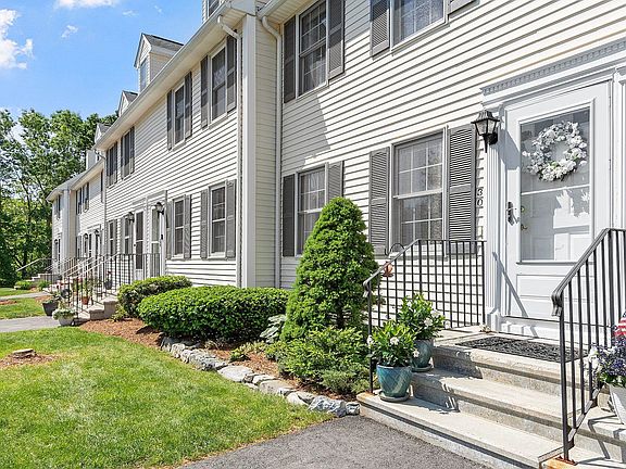 4th image of 30 Wyndmere Drive