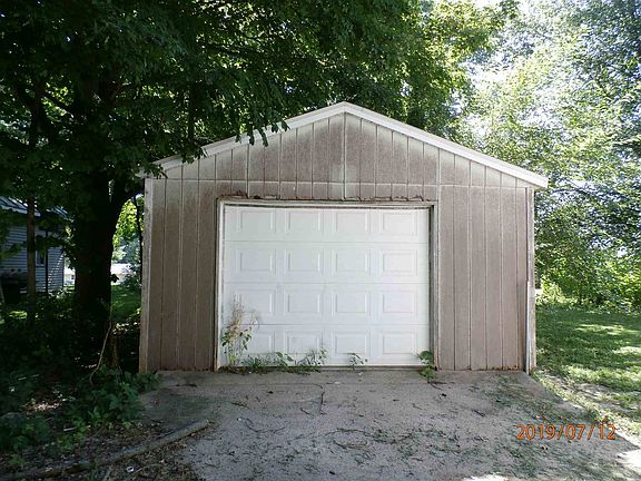 3rd image of 383 Charlotte Ave