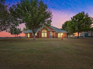 380 Berry Dr, Waco, TX 76706