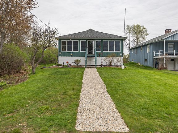2nd image of 33 Webb Field Road
