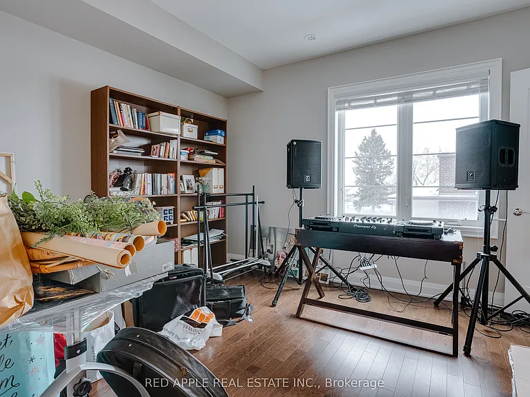 15 Dunton Ln — Photo 15