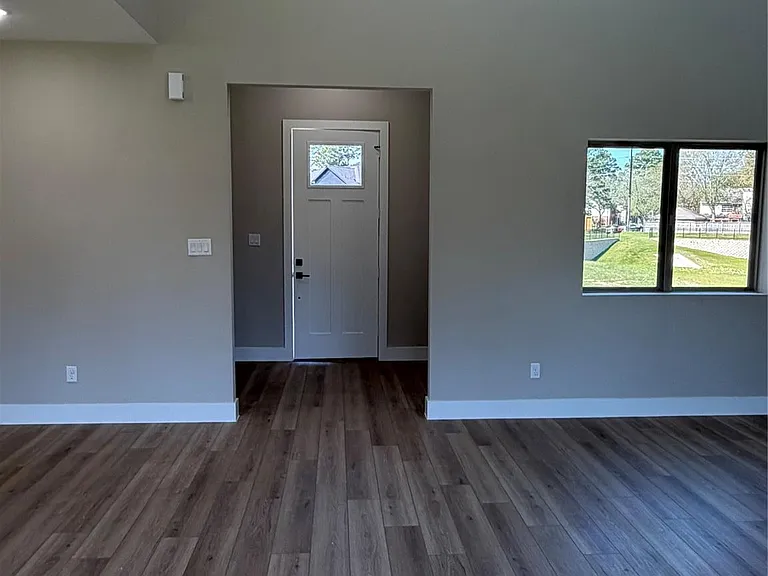 2623 Liguria St — Photo 11