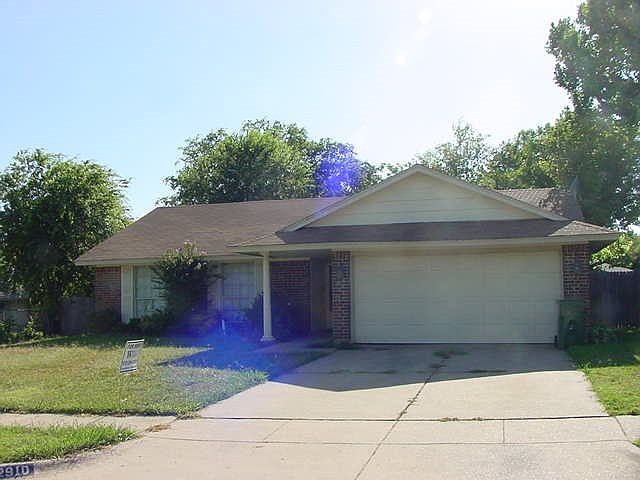 1st image of 2910 Natches Dr