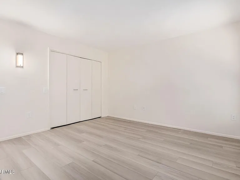 10641 W Boswell Blvd — Photo 4