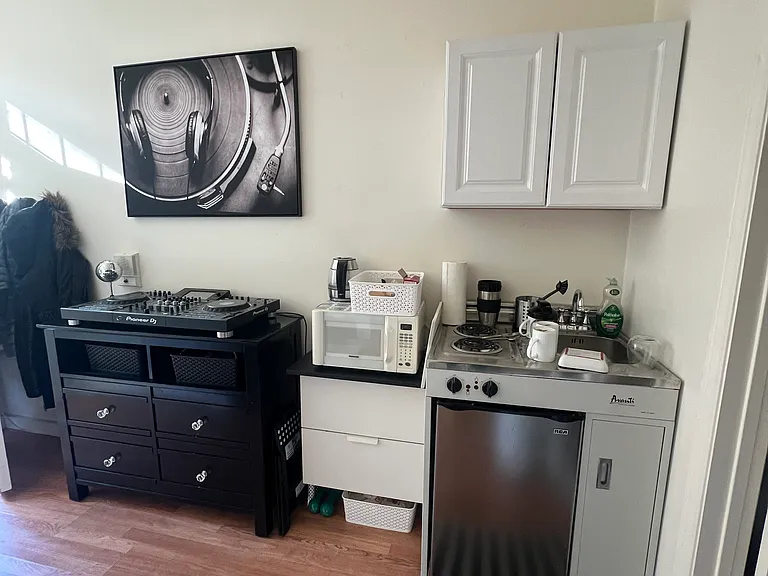 532 S Irving Blvd #1 — Photo 6