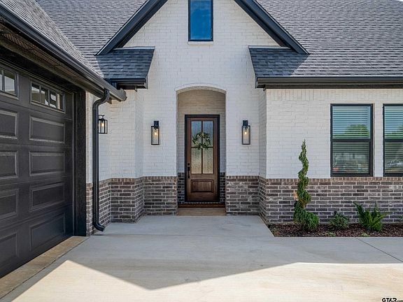 3rd image of 336 Heritage Way