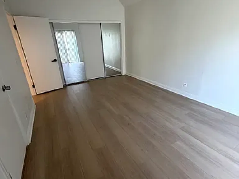 313 E Pine St #19 — Photo 9
