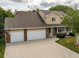 4507 95th St, Urbandale, IA 50322